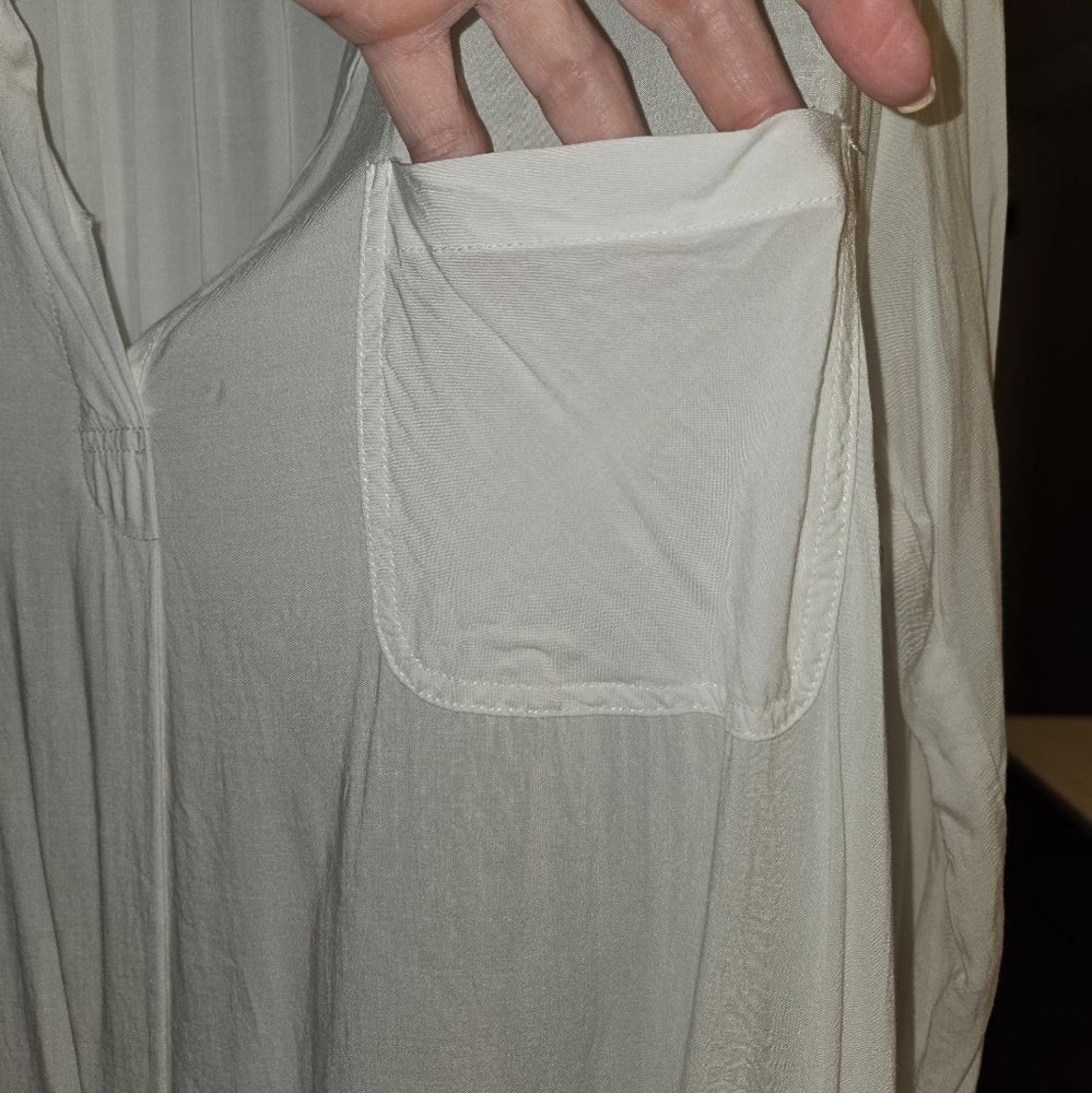 NWOT VICTORIA SECRET OVERSIZED WHITE SHEER LONG SLEEVE BLOUSE SIZE MEDIUM - Picture 3 of 4